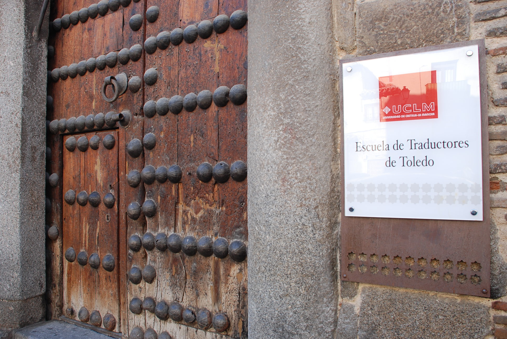La Escuela de Traductores de Toledo se adscribió a la UCLM en 1994 como centro docente e investigador