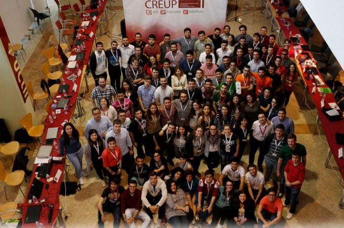 Foto de familia de los participantes en la 57 asamblea general ordinaria de la CREUP. Foto: @CREUPCREUP