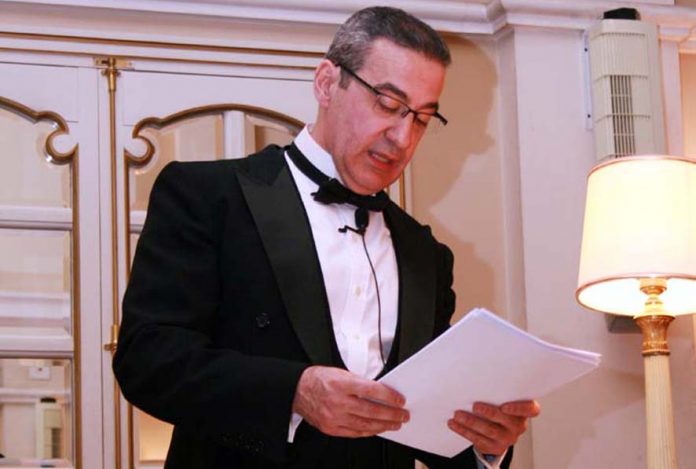 Imagen de archivo del profesor Barrios durante su discurso de ingreso en la Real Academia de la Historia