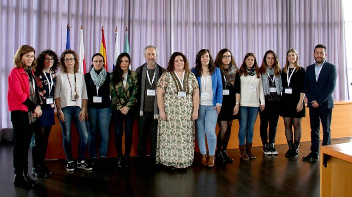 Imagen de los premiados junto a los organizadores de las VI Jornadas Doctorales del Grupo 9 de Universidades