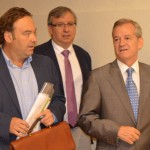 Los directores del curso, Adán Nieto y Juan Carlos López, y el fiscal jefe de Ciudad Real, Jesús Caballero Klink, de izquierda a derecha.