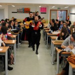 Entrando en una de las aulas de la Facultad de Educación de Albacete