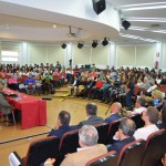 El Aula Magna de la Facultad de Letras se llenó para escuchar a Padura