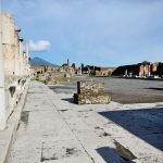 «Foro di Pompei» by Ghido – Own work. Licensed under CC BY-SA 3.0 via Wikimedia Commons – https://commons.wikimedia.org/wiki/File:Foro_di_Pompei.JPG#/media/File:Foro_di_Pompei.JPG