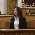 María Isabel Valiente en una de sus intervenciones en las Cortes Regionales (9/03/2016)