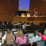 El salón de actos de la Facultad de Educación ha acogido el inicio de este ciclo