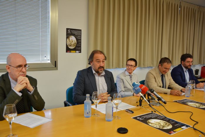 De izda. a dcha. Paulino Capdepón, Julián Garde, Rosario Irisarri, Jesús Carrascosa y Juan José Pastor
