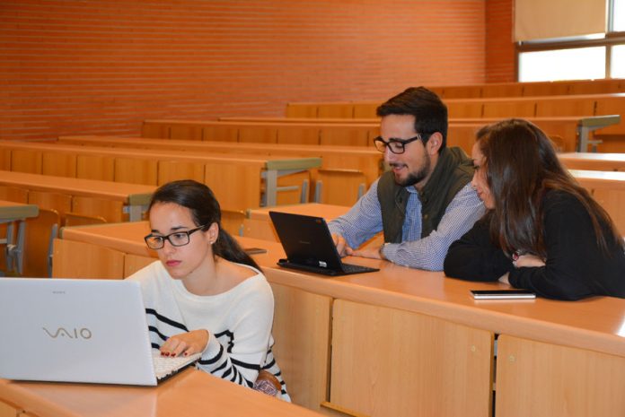 Los cursos del Aula de Competencias Transversales están abiertos a los estudiantes de grado, máster y doctorado