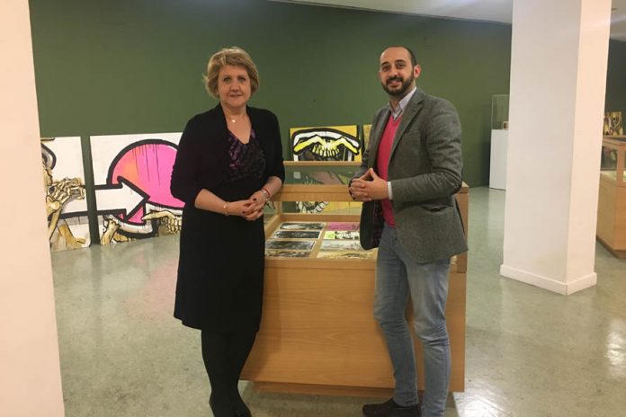 María Ángeles Zurilla, vicerrectora de Cultura, Deporte y Extensión Universitaria, y Ramón Freire, director del Centro de Iniciativas Culturales