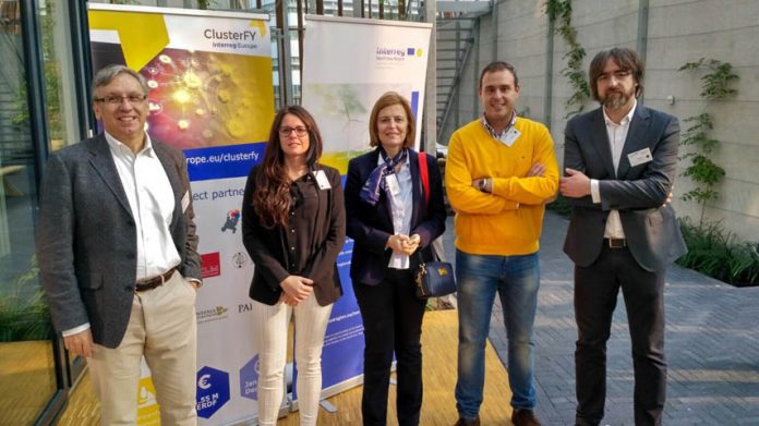 Representación castellano-manchega, con el profesor Juan Carlos López (1º izqda.) a la cabeza, en la segunda de las reuniones del proyecto