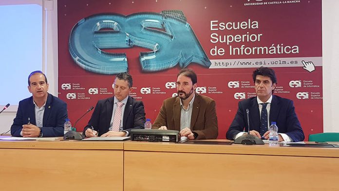 De izqda. a dcha: Miguel Ángel Redondo, Crescencio Bravo, Eduardo Fernández-Medina y Víctor Manuel Valdés. © Telefónica