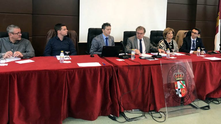El rector de la UCLM expone ante el Claustro un balance de sus actuaciones El rector de la UCLM expone ante el Claustro un balance de sus actuaciones