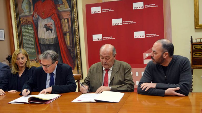 La UCLM estudiará la influencia de los suelos volcánicos del Campo de Calatrava en la composición de los vinos de la zona La UCLM estudiará la influencia de los suelos volcánicos del Campo de Calatrava en la composición de los vinos de la zona