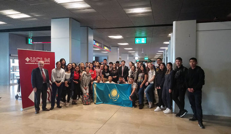 El Ministerio señala como ejemplo de buenas prácticas la estrategia de internacionalización de la UCLM en Asia El Ministerio señala como ejemplo de buenas prácticas la estrategia de internacionalización de la UCLM en Asia