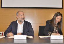 La UCLM y la Consejería de Bienestar Social sellan un acuerdo de robótica social para mejorar la atención a personas mayores dependientes