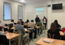 La UCLM y el Gobierno regional impulsan una microcredencial universitaria para reforzar la humanización de la asistencia sanitaria