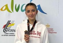 La estudiante de la UCLM Lucía Jimeno consigue la medalla de bronce en el Campeonato de España Universitario de esgrima