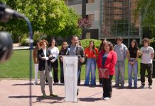 La Facultad de Comunicación de la UCLM y la Asociación de Periodistas de Cuenca conmemoran el Día de la Libertad de Prensa con la lectura de manifiesto de FAPE y un homenaje a más de 50 periodistas asesinados en un año