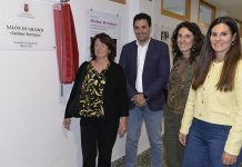 La Facultad de Educación de Ciudad Real reconoce la figura de la pedagoga Leonor Serrano poniendo su nombre al nuevo salón de grados