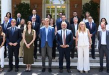 El rector de la UCLM y la nueva Junta Rectora de CRUE se reúnen con el presidente del Gobierno en La Moncloa