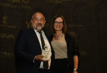 La UCLM recibe el reconocimiento honorífico Somos Km.0 de Eldiario.es Castilla-La Mancha